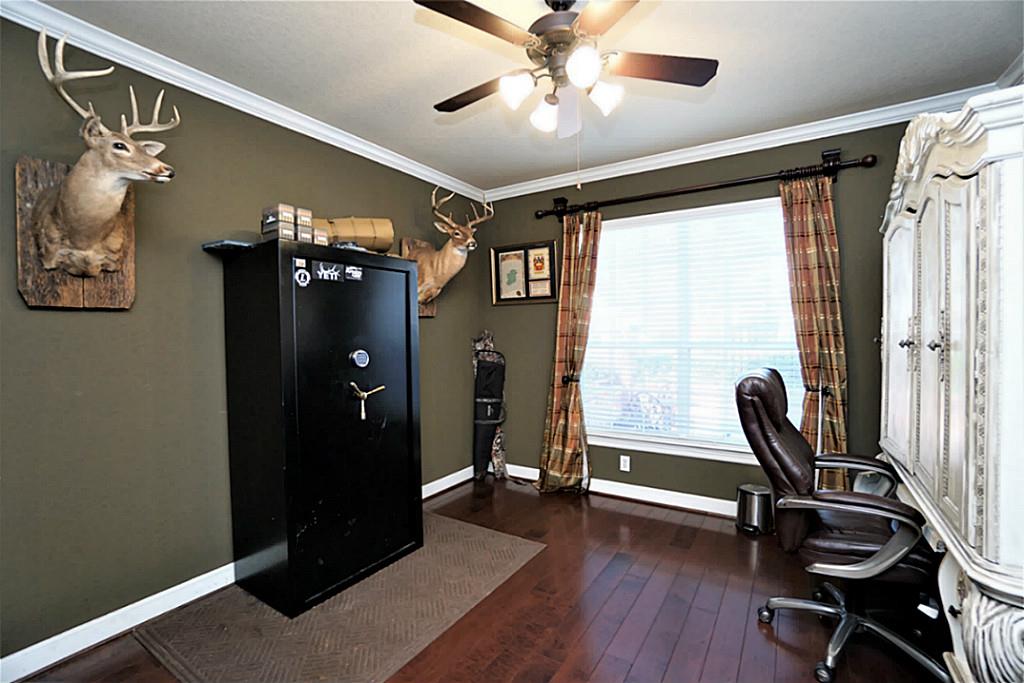 8307 Crescent Knolls Drive, Richmond, TX 77406