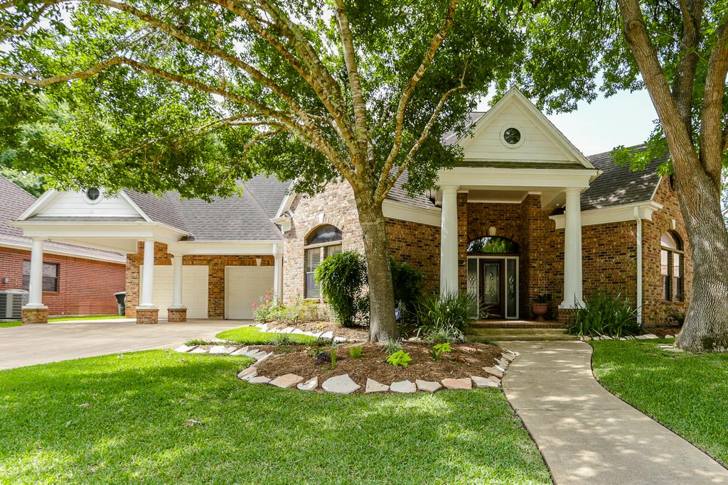1611 Copperwood Lane, Richmond, TX 77406