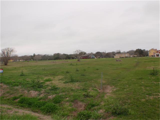 36-37 Cr 291 Red Bend, Sargent, TX 77414
