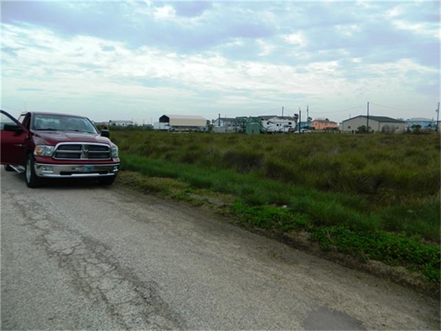 6274 Marlin, Sargent, TX 77414