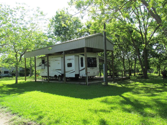 32 PR 672, Sargent, TX 77414