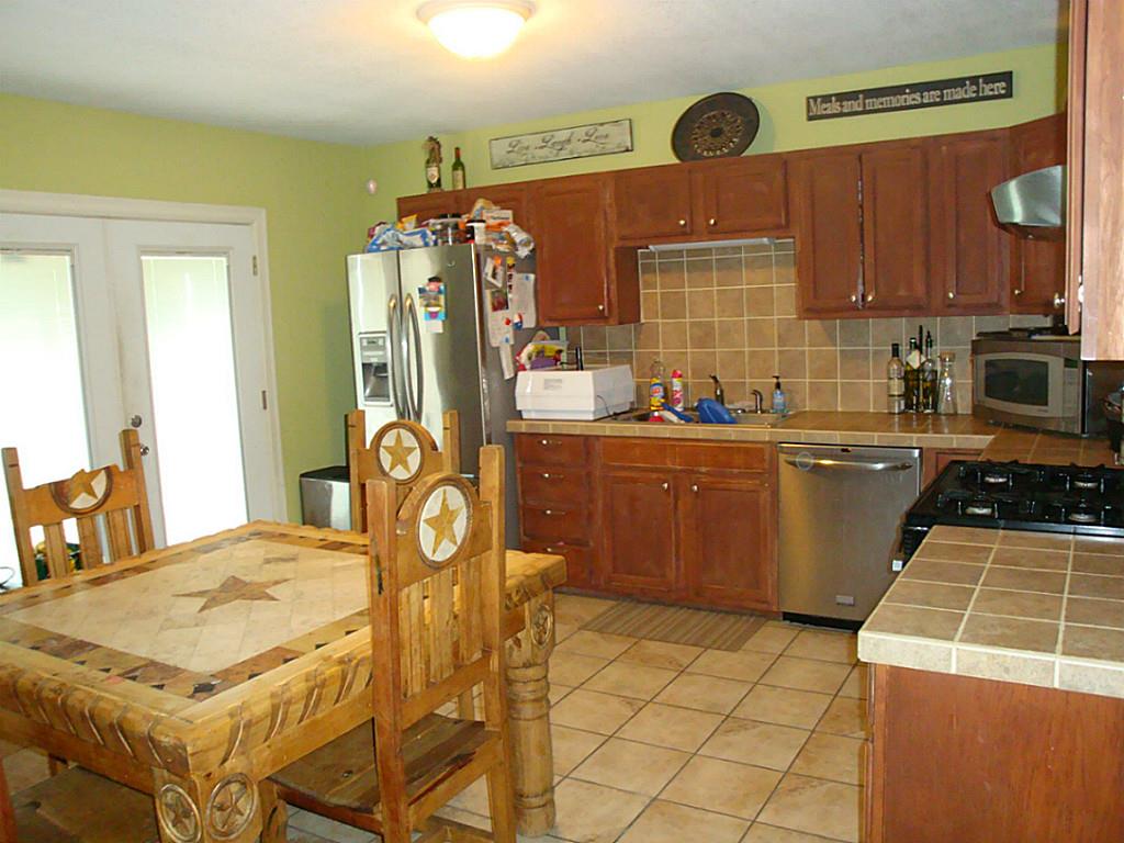 2811 3rd Street, Bay City, TX 77414