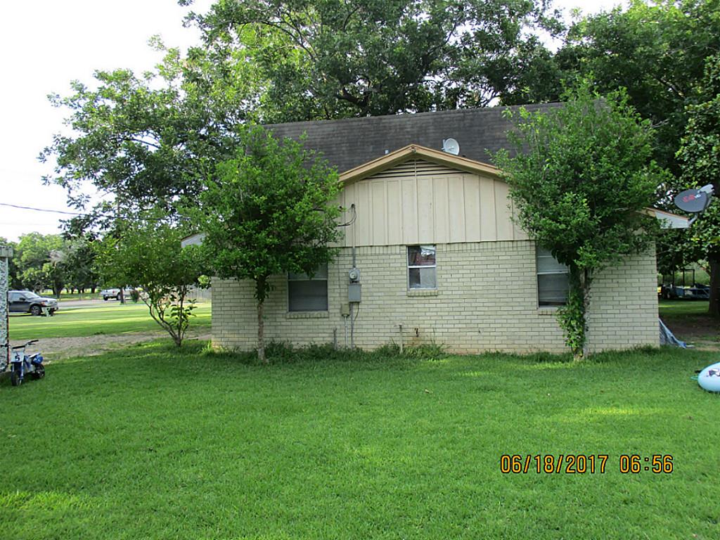 7504 Fm 442 Road, Boling, TX 77420
