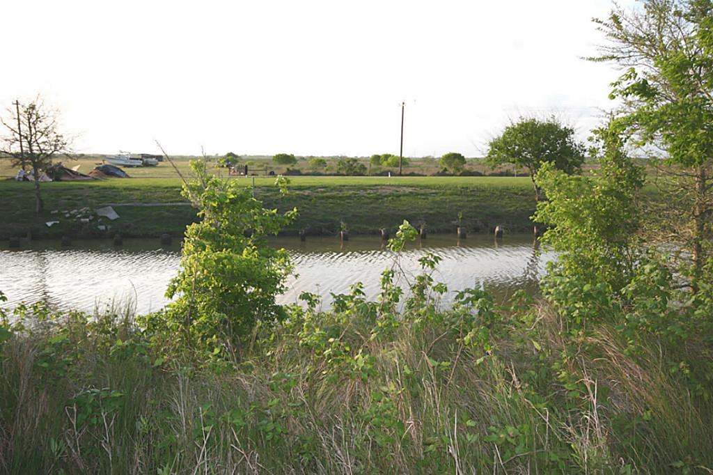 15-16 County Road 868 D, Brazoria, TX 77422