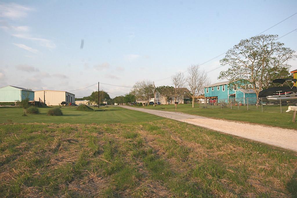 15-16 County Road 868 D, Brazoria, TX 77422