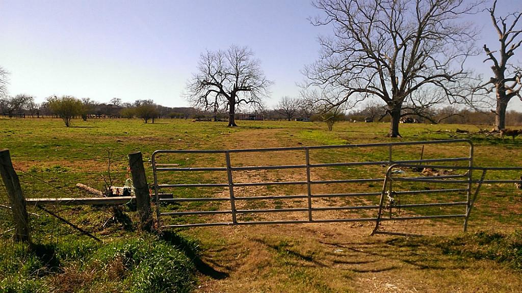 2614 Peach Ridge Road, Brookshire, TX 77423