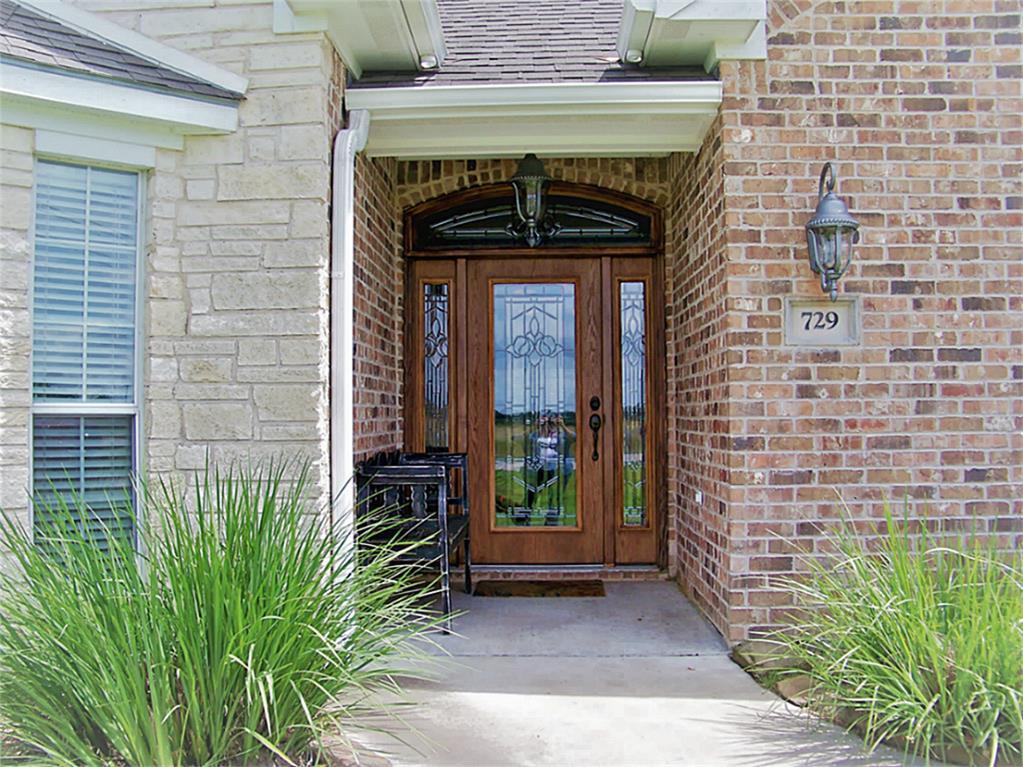729 County Road 346, El Campo, TX 77437