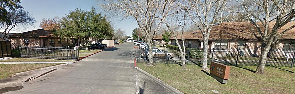 1915 N Wharton Street, El Campo, TX 77437