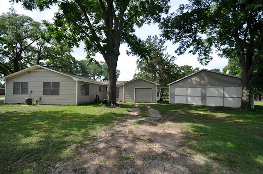 1746 9th Street, Hempstead, TX 77445
