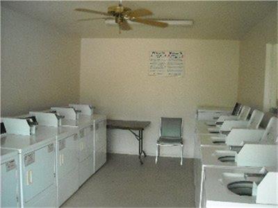 700 Factory Outlet Drive, Hempstead, TX 77445