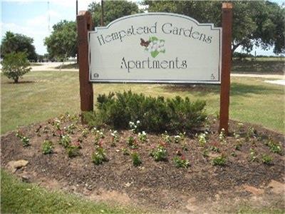 700 Factory Outlet Drive, Hempstead, TX 77445