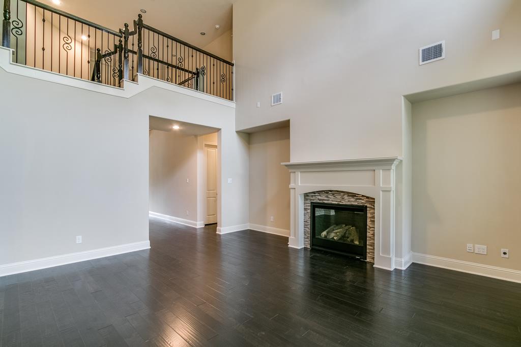 9611 Plaza Point, Missouri City, TX 77459