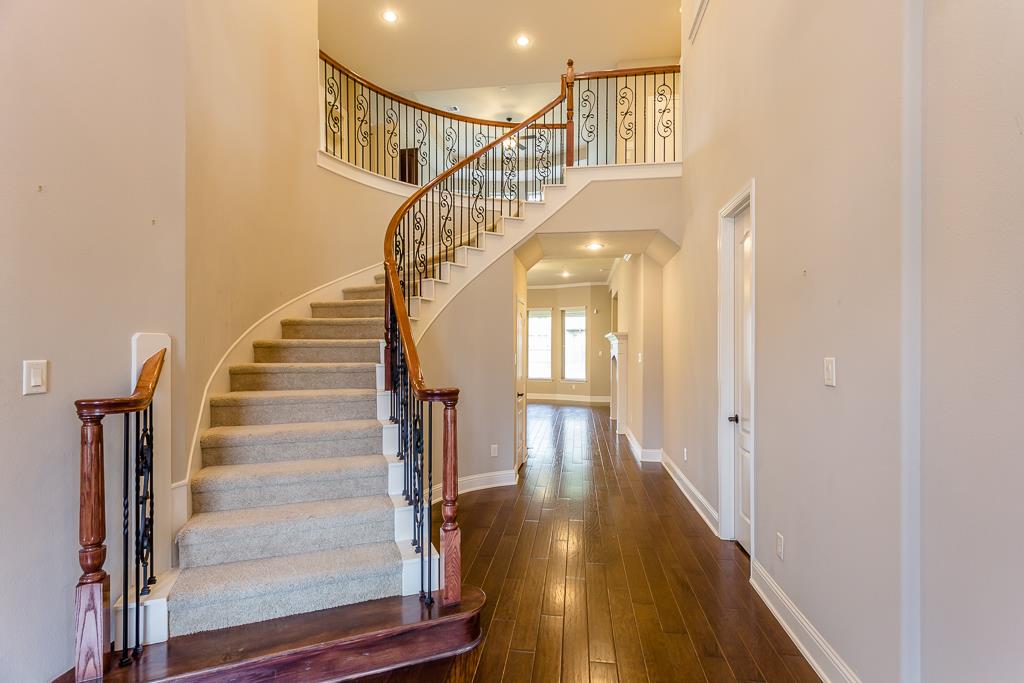 2 Aliano Court, Missouri City, TX 77459