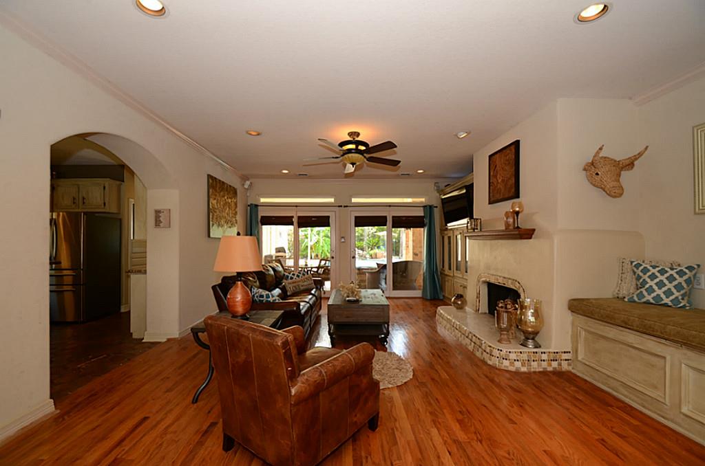 2711 Lakeside Village Drive, Missouri City, TX 77459
