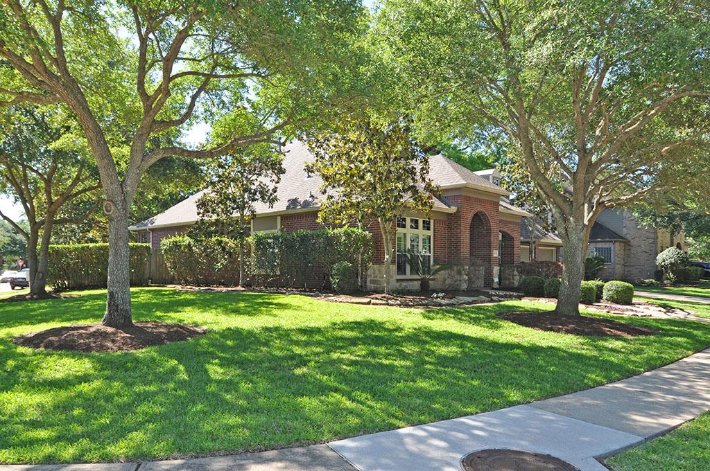 9826 Sabine Circle, Missouri City, TX 77459