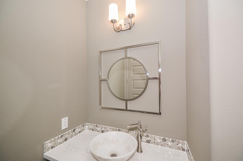 10102 Tribeca Trail, Missouri City, TX 77459
