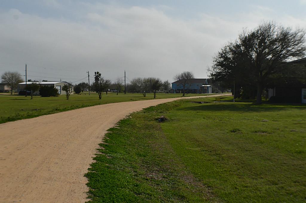 168 Bayview Drive, Palacios, TX 77465