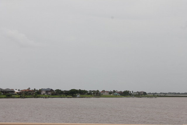 910,911 W Bayshore, Palacios, TX 77465