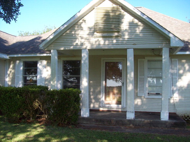 12138 FM 2853, Palacios, TX 77465