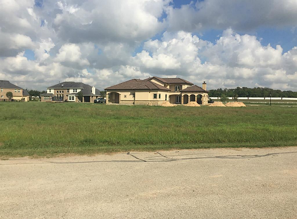 9014 Majesty Lane, Richmond, TX 77469