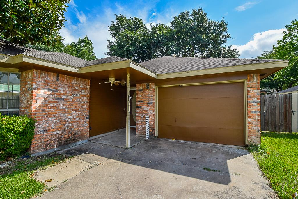 4625 Greenwood Drive, Rosenberg, TX 77471
