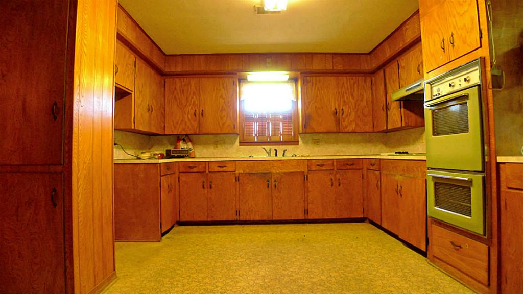 2211 S Highway 36, Sealy, TX 77474