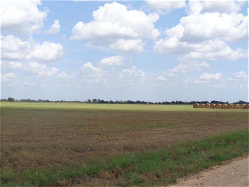 2676 Harrison, Sealy, TX 77474