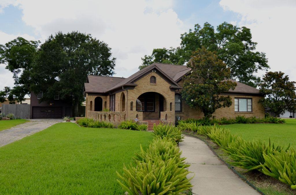 13902 Stafford Road, Stafford, TX 77477