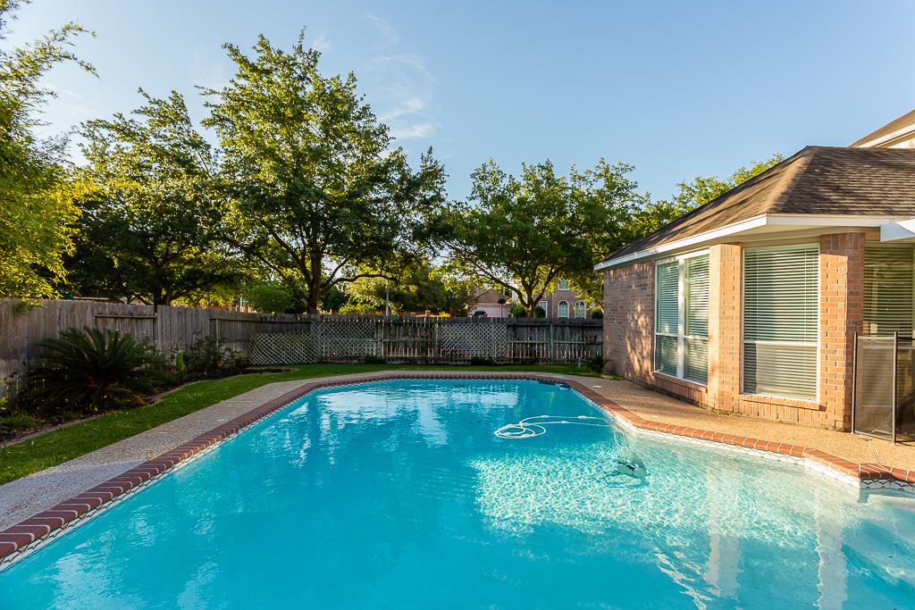 1302 Gray Hills Court, Sugar Land, TX 77479