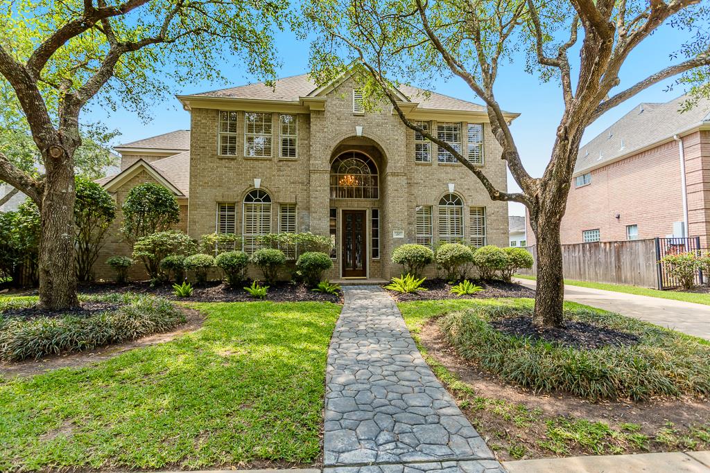 40 Fosters Green Drive, Sugar Land, TX 77479
