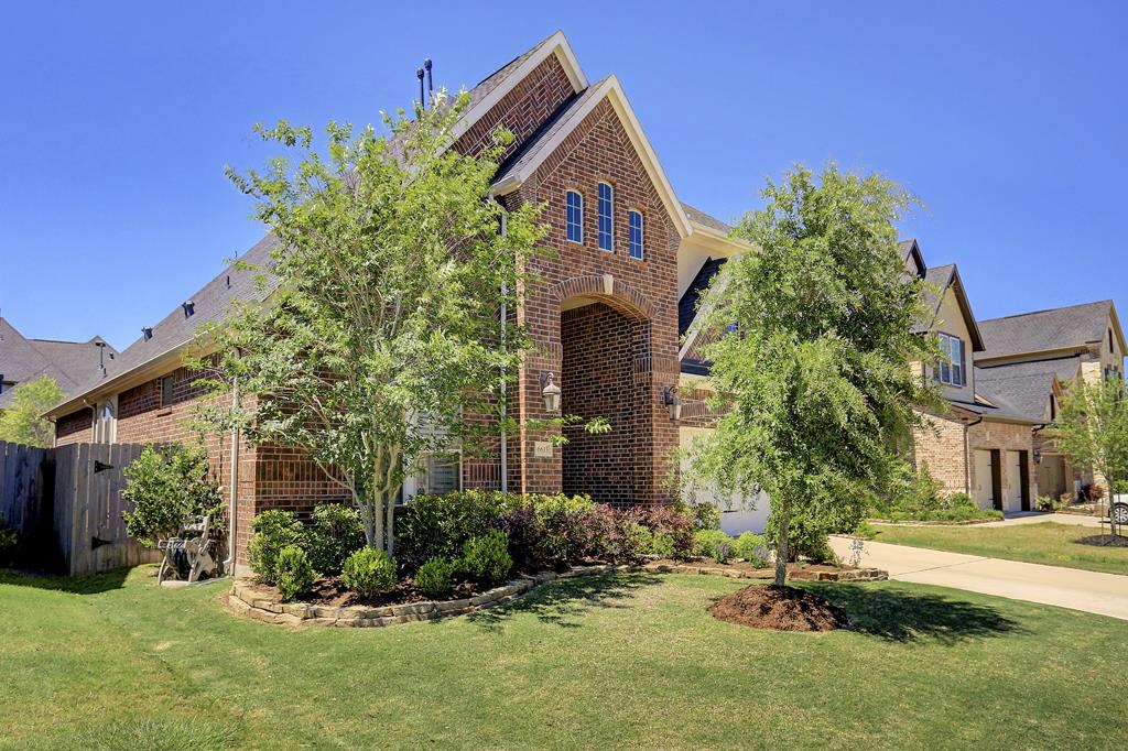 6615 Tara Creek Court, Sugar Land, TX 77479