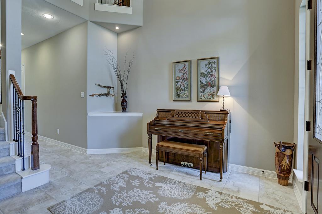 6615 Tara Creek Court, Sugar Land, TX 77479
