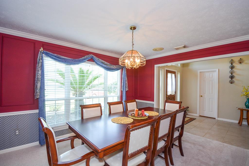 4415 Knightsbridge Boulevard, Sugar Land, TX 77479