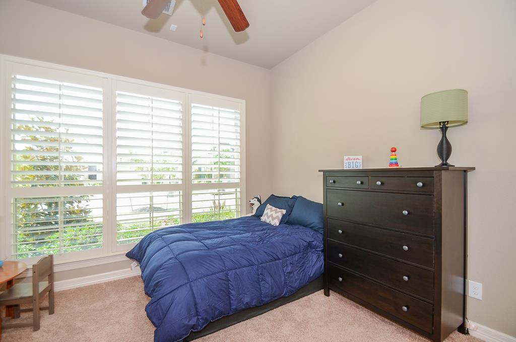 4815 Fairford Drive, Sugar Land, TX 77479