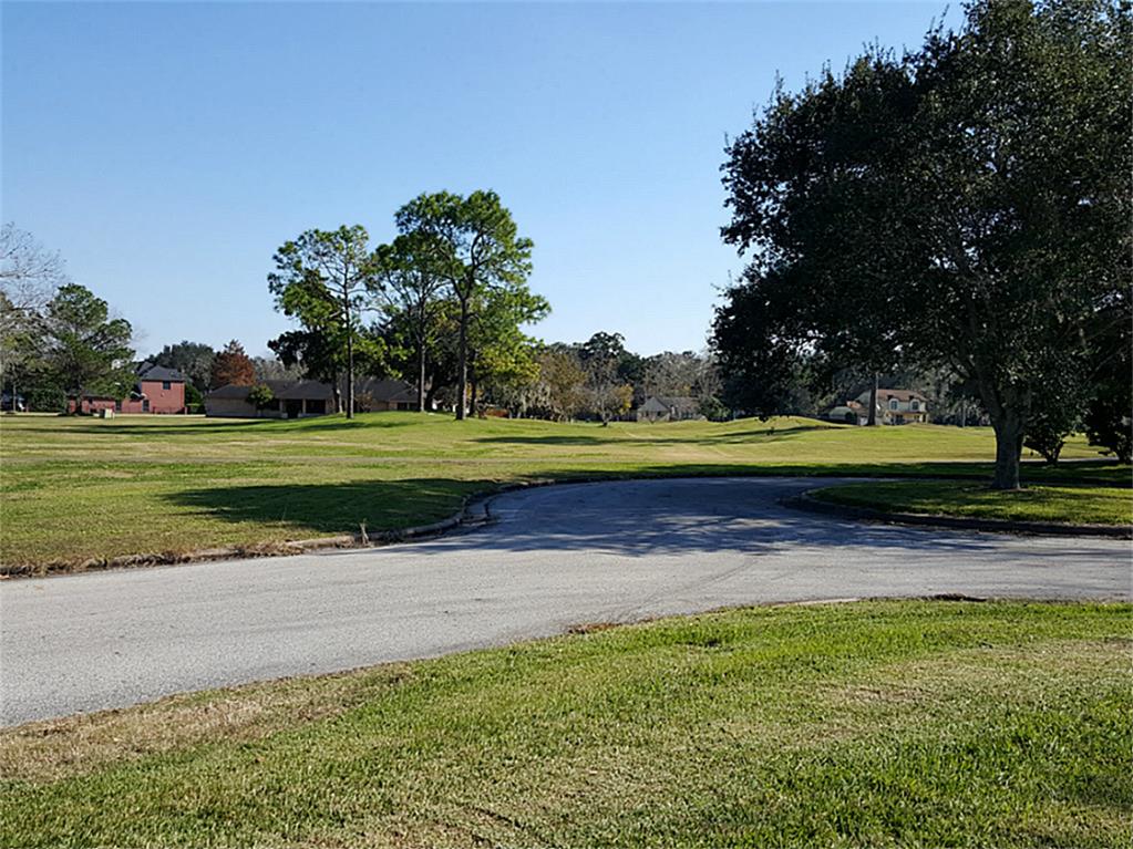 2530 Lakeside, West Columbia, TX 77486