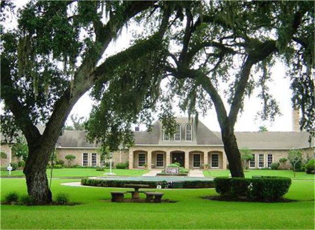 2530 Lakeside, West Columbia, TX 77486