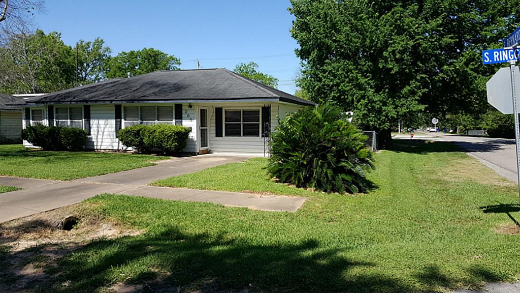 200 S Ringgold Street, West Columbia, TX 77486