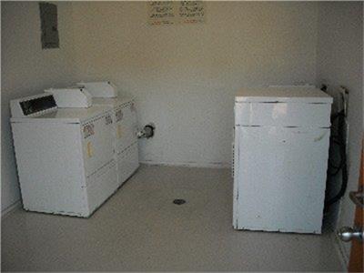 1000 N 13th Street, West Columbia, TX 77486
