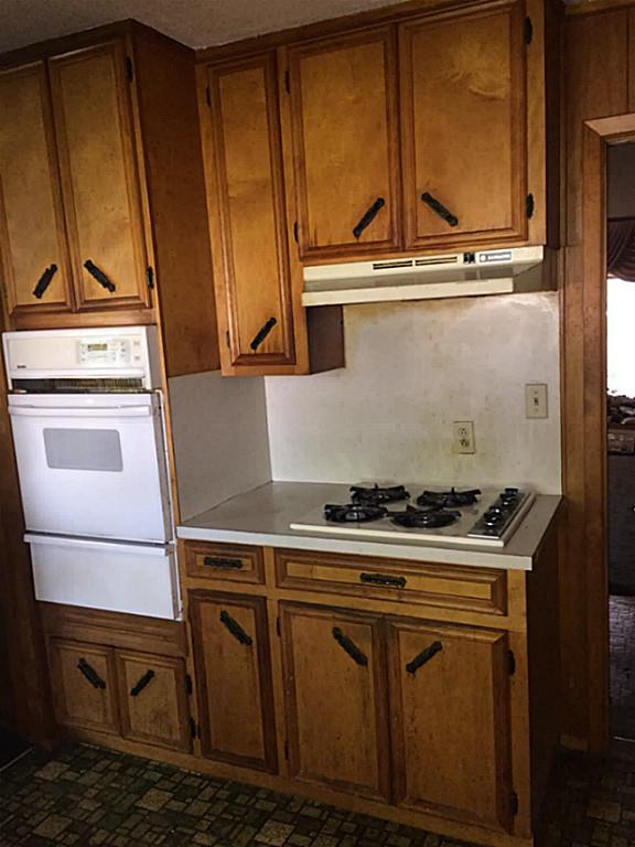 603 Moutray Avenue, Wharton, TX 77488