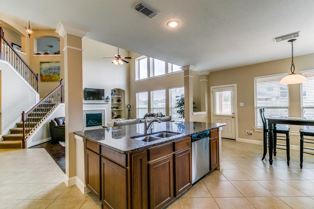2810 Kestrel Trace Lane, Katy, TX 77494