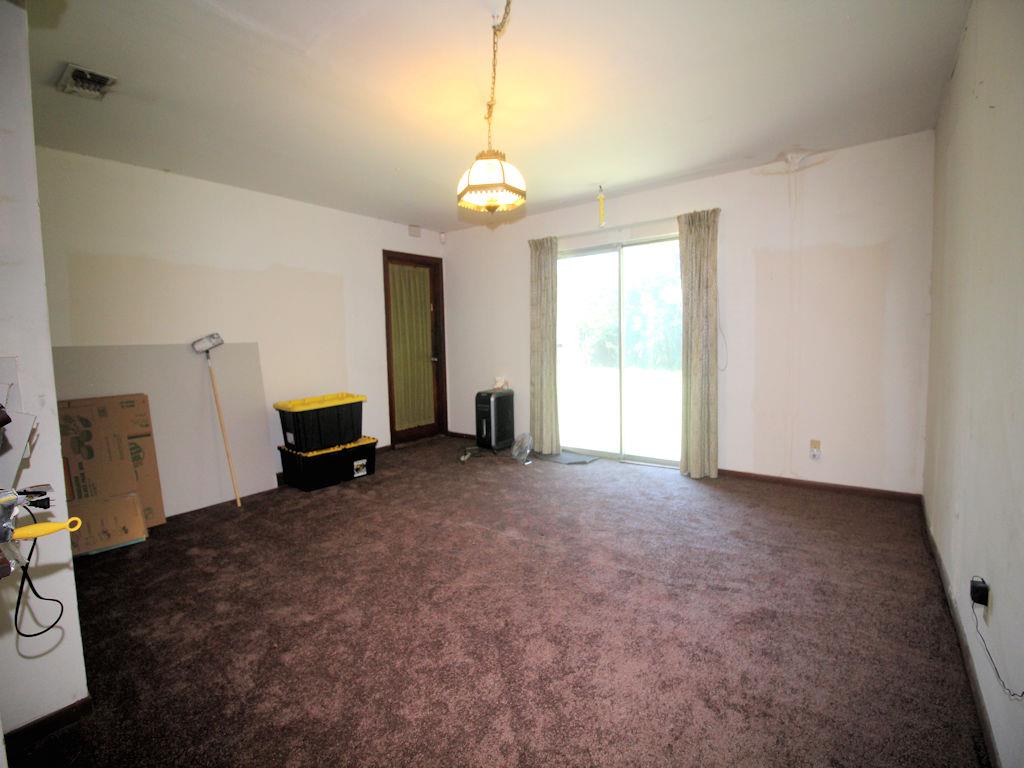 809 Armor Avenue, Pasadena, TX 77502