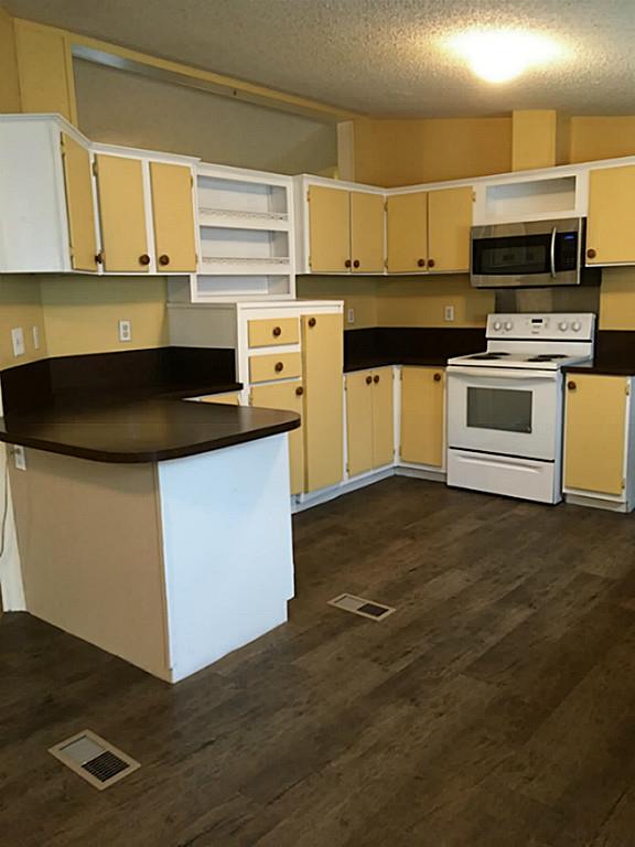 5010 Pine Avenue, Pasadena, TX 77503