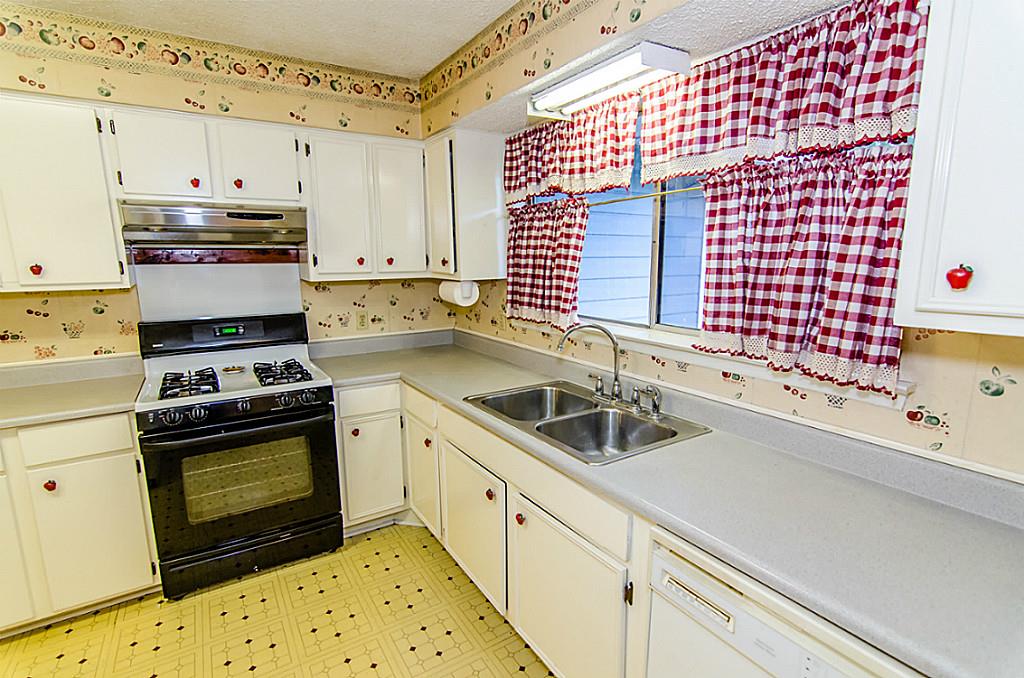1324 Bennett Drive, Pasadena, TX 77503