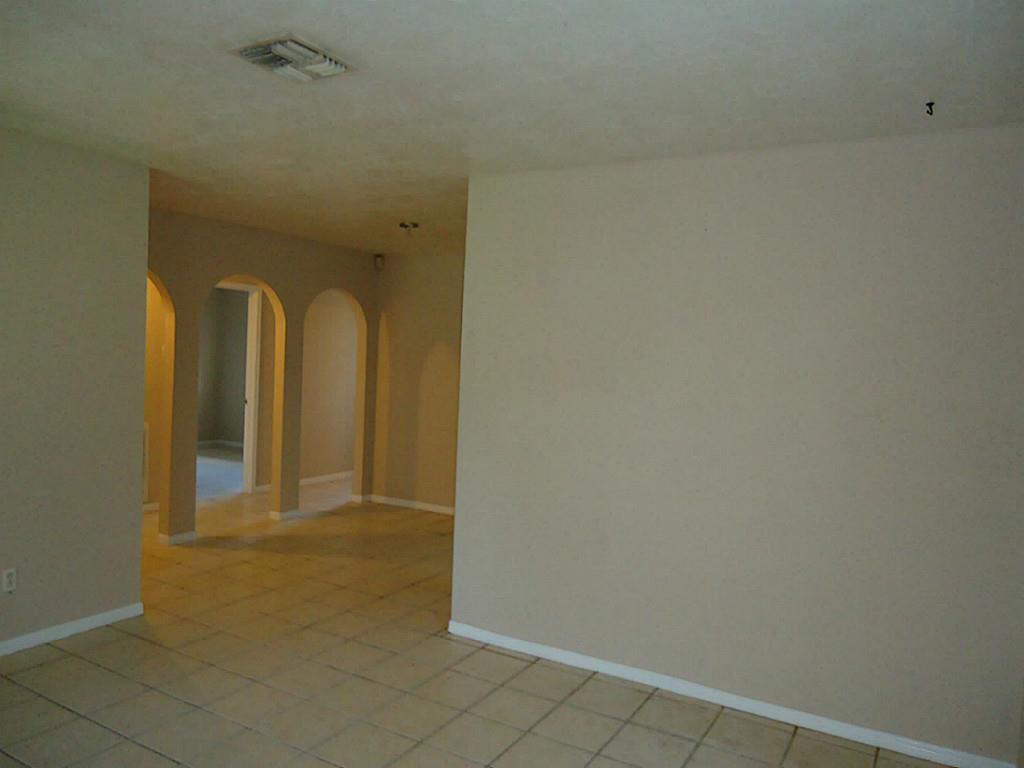 1406 N Circle Park, Pasadena, TX 77504