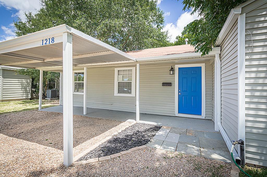 1218 W Hart Avenue, Pasadena, TX 77506