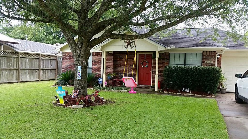 1052 County Road 855a, Alvin, TX 77511