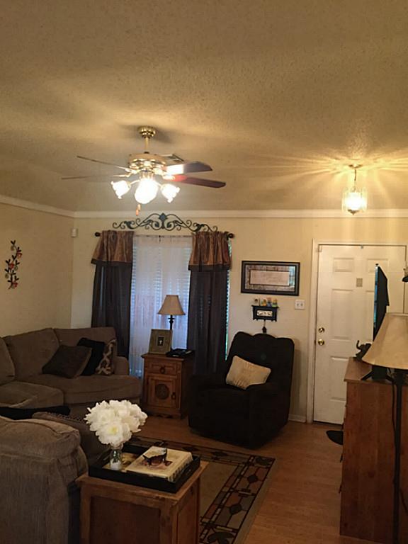 1052 County Road 855a, Alvin, TX 77511