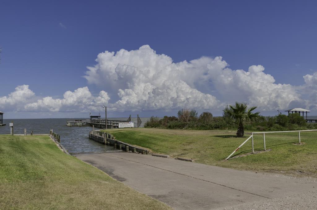 0 Bob White Lot 10-12 B 3 S 2, Anahuac, TX 77514