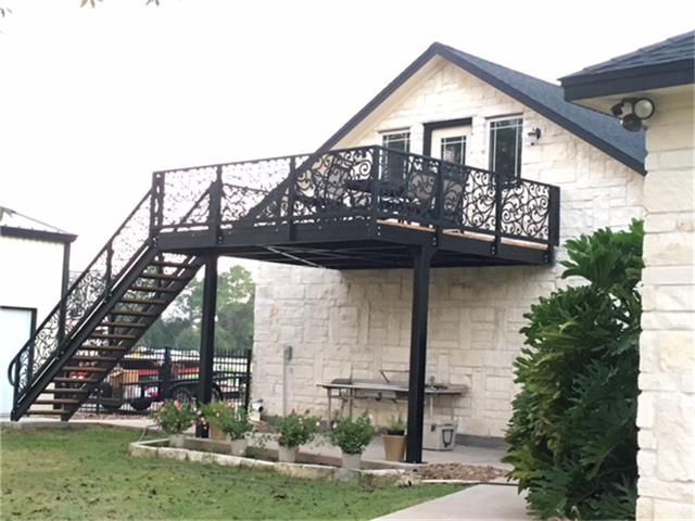 825 Bar X Trail, Angleton, TX 77515