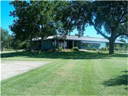744 Wagon Wheel Trail, Angleton, TX 77515